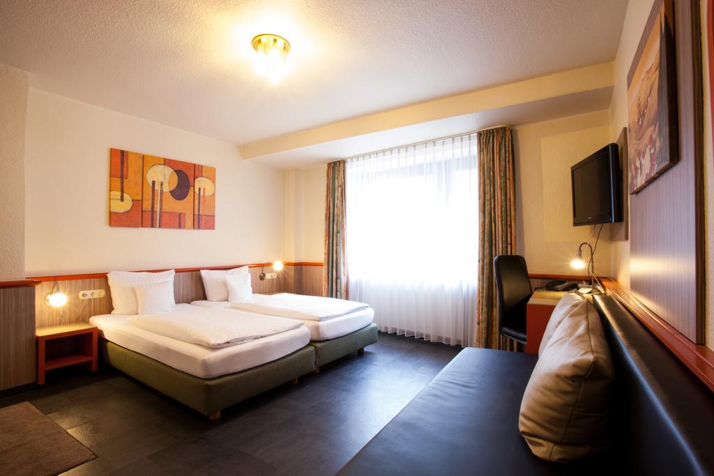 Trip Inn Hotel Ariane Кёльн Номер фото